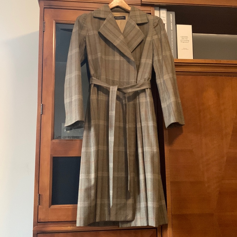 Brooks Brothers wool coat. Size small.